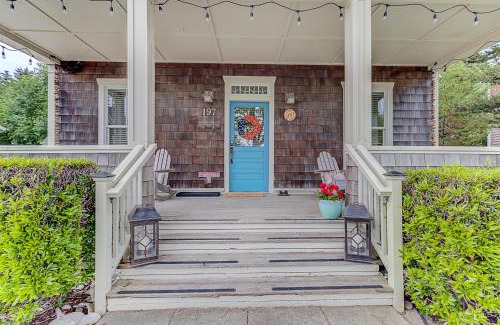 Seabrook House | Sand In the Toes by Seabrook Hospitality