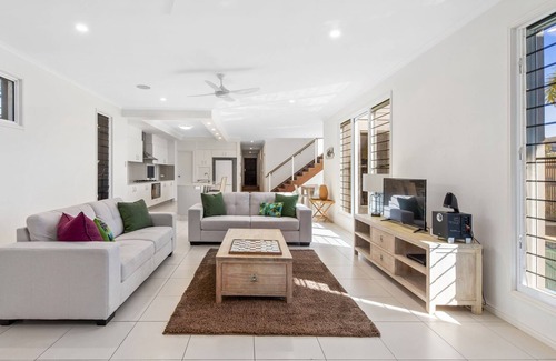 Marcoola House | Sand & Sea Beach House