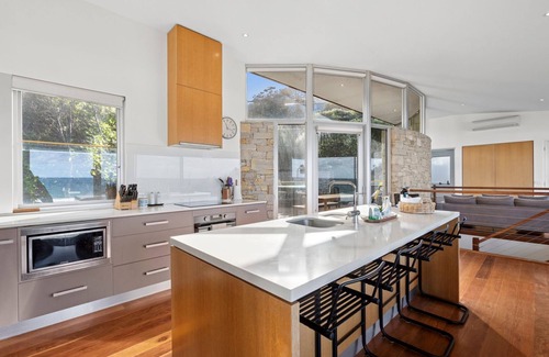Separation Creek House | Sandbanks at Separation Creek