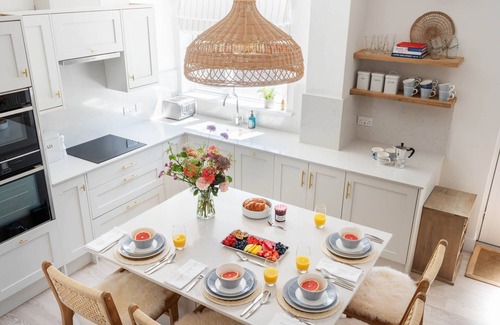 Salcombe Cottage | Sanderling - a beautiful coastal home in the centre of Salcombe