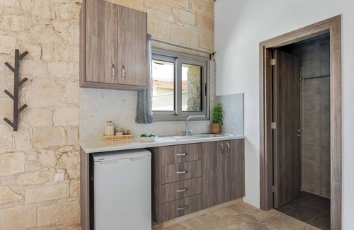 Vasa Koilaniou Apartment | Sanders Andre Marie - Nice Studio w Shared Garden