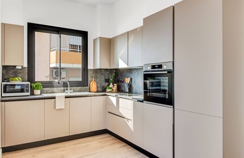 Limassol Apartment | Sanders Crystal 1 - Cute 2-Bdr Apt w Shared Pool