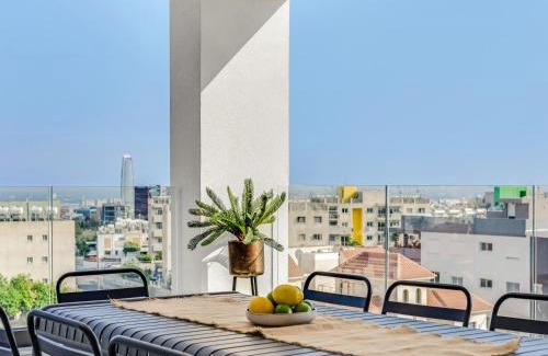 Agios Athanasios Apartment | Sanders Elgio