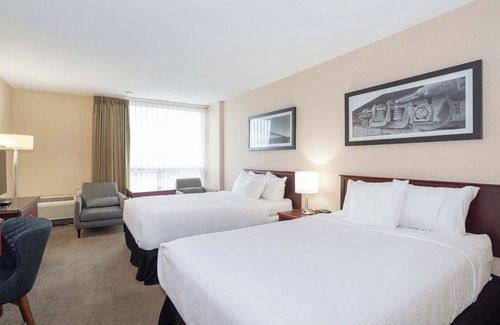 South Lethbridge Hotel | Sandman Hotel Lethbridge