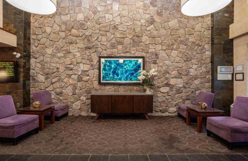 Regina Hotel | Sandman Hotel & Suites Regina