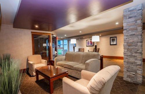 Regina Hotel | Sandman Hotel & Suites Regina