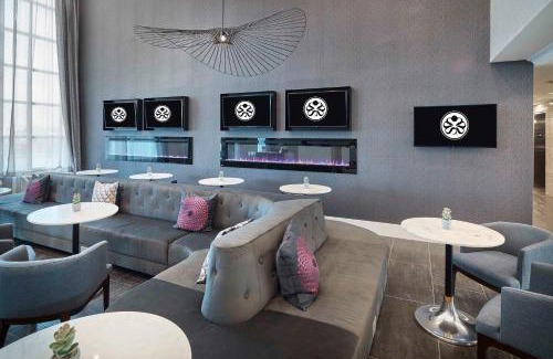 Plano Hotel | Sandman Signature Plano-Frisco Hotel