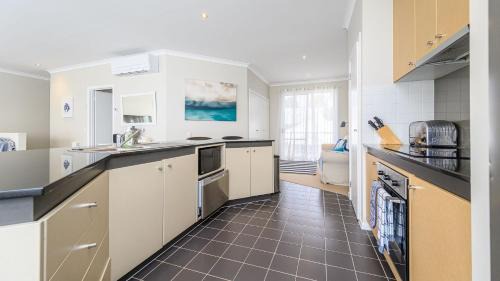 Inverloch House | Sandpiper 9 - Wi-Fi and Linen included