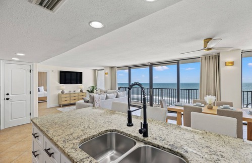 West Panama City Beach Hotel | Sandpiper Beacon Beach Resort