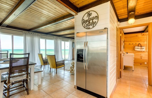Mears House | Sandpiper Cottage Beautiful Private Lake Michigan Frontage