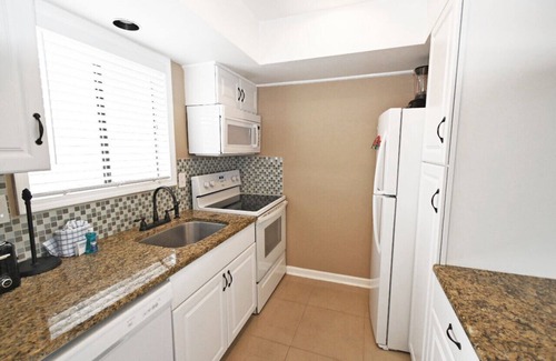 Holiday Isle Apartment | Sandpiper Cove Unit 2063 1 Bedroom in Destin, FL