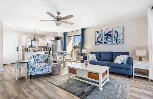 Holiday Isle Apartment | Sandpiper Cove Unit 2082 2 Bedroom Condo in Destin, FL