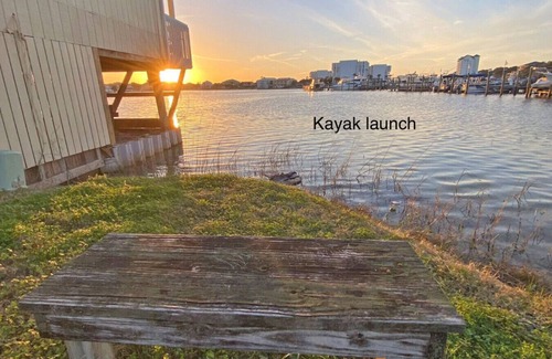 Holiday Isle Condo | Sandpiper Cove Unit 4133 Your Destin Beach Getaway With Free Beach Service