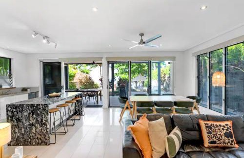 Trinity Beach House | Sandveil at Trinity Beach