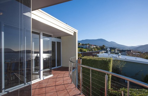 Sandy Bay House | Sandy Bay Sensation, a luxury home with river, mountain and Hobart city views.