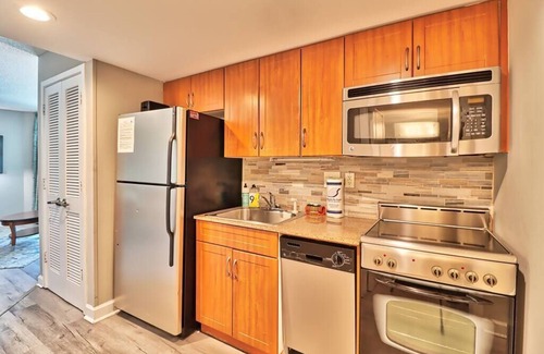Downtown Myrtle Beach Condo | Sandy Beach Resort 1805 - Oceanfront Views