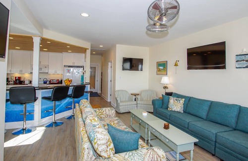Holden Beach House | "Sandy Dunes" - Oceanfront Home w/Private Pool, 8 Bedrooms/6.5 Bathrooms