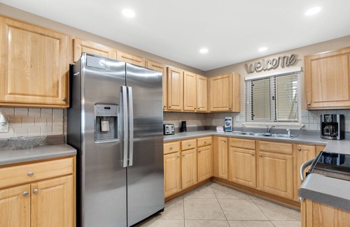 Ono Island Condo | Sandy Key 721: 3 BR/2 BA On-Site Rental Office, Perdido Key Beachfront Condo, Sleeps 8