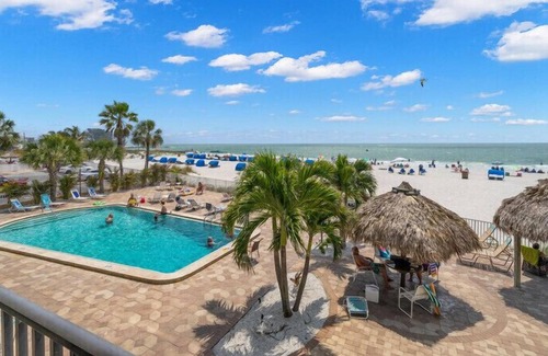 Madeira Beach Condo | Sandy Shores 509 2 BR Condo on the Beach