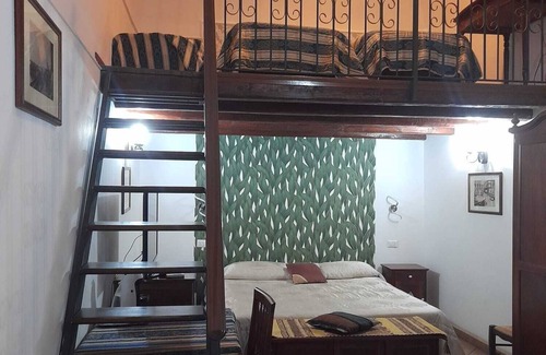 Catania City Centre Cabin | Sangiuliano 132 Studio Split Level historical center of Catania