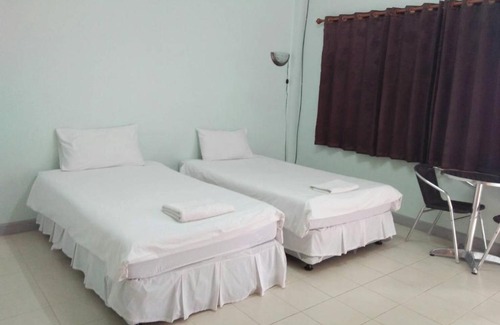 Mae Chaem Hotel | Sangthong Building