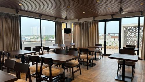 Varanasi Hotel | Sanguine Varanasi