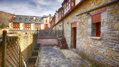 Les Apartment | Saplan Real Estate CALETA