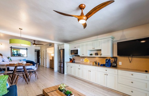 Red Hook Condo | Sapphire Beach Paradise, Bella Mar.2, B Building, Beach level, Newly Remodeled