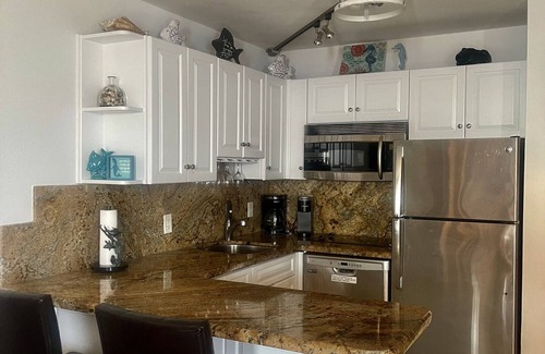 Red Hook Condo | SAPPHIRE BREEZE-Corner Two-Story Beach Front Villa! E301