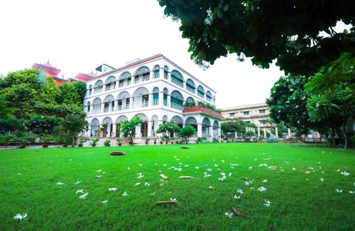 Chandauli Hotel | Saptapuri by Royal Orchid Hotels Limited Varanasi