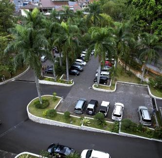 Bandung Hotel | Sari Ater Kamboti Hotel Bandung