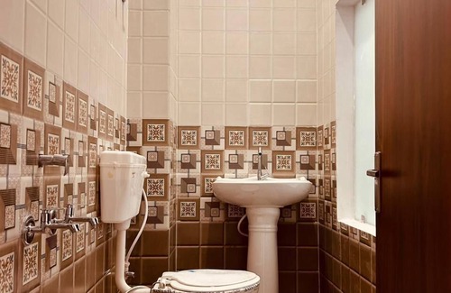 Agra House | Saroj Villa