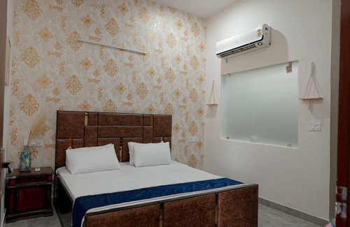 Agra House | Saroj Villa