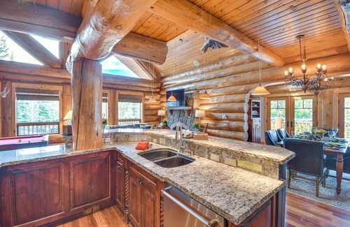 Ptarmigan Mountain Cabin | Sauna & Hot Tub: Mtn-View Retreat in Silverthorne!