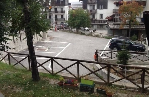 Sauze d'Oulx Apartment | SAUZE COMFORTABLE CLOTES TRACK, CENTRAL WITH PARKING