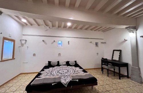 Ahmedabad City Centre House | savitabaanihaveli
