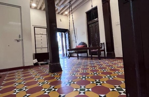 Ahmedabad City Centre House | savitabaanihaveli