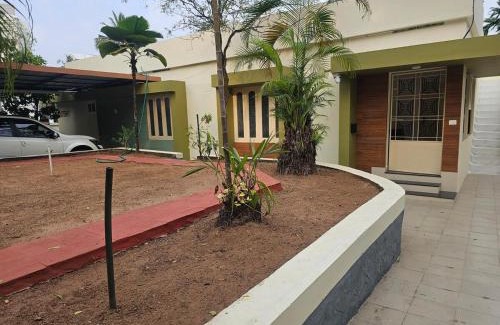 Vazhuthacaud Ski Chalet | 'Savitham' Luxury 3BHK House