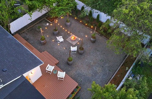 McMinnville House | Savor the Magic of Oregon Wine Country at a 1910 Bungalow