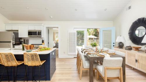 Isle of Palms House | Sawyer by AvantStay Stunning Isle Of Palms Home w Pool