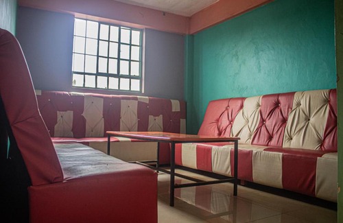 Kirinyaga House | Saxx Hotel and Lounge