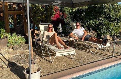 Eastside House | SB home.n Pool, hot tub. Gardens. Fab. Views. Quiet.