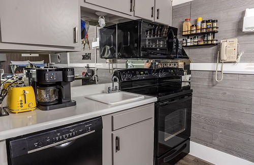 Snowshoe Condo | SC 2209: Cozy Modern Ski Retreat | Fireplace & Easy Slope Access