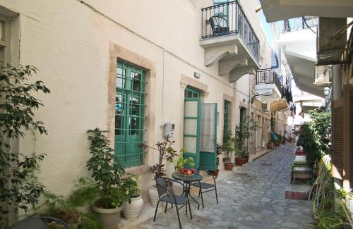 Pothia House | Scaleri Port Home