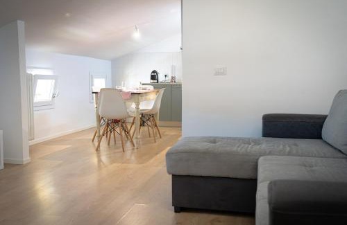 Centro Urbano Apartment | Scalino 66 Suite del Teatro