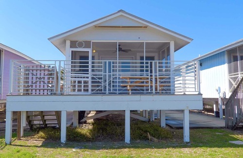 Cape San Blas Cottage | Scallop Cove #4 - Sunshine Daydream - Bayfront, Pet Friendly, Save 15% on 25' Bookings!