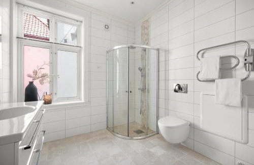 Nygard Apartment | Scandinavian Luxury in Bergen's Finest Street