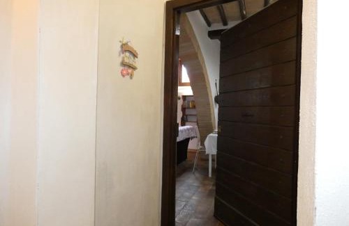 Amelia House | SCAPPO IN UMBRIA, Porta Leone