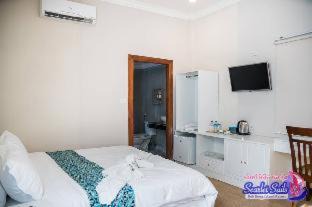 Koh Rong Hotel | Scarlet Sails Resort