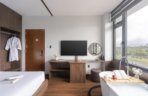 Phuong 10 Hotel | Scenery Hotel DaLat